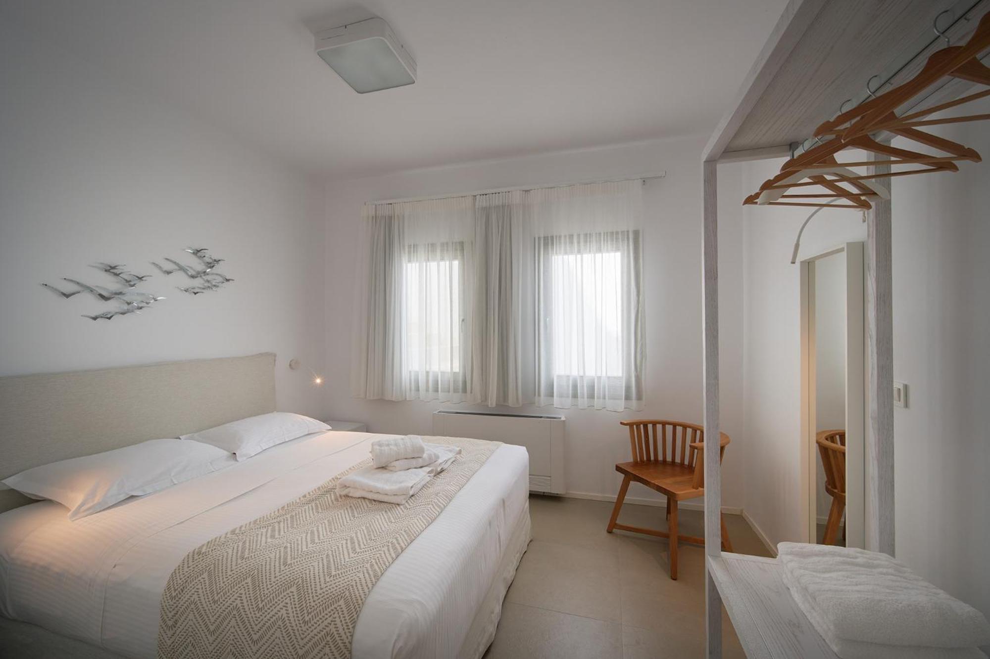 Kymo Luxury Suites Paros Kolympithres Exterior foto